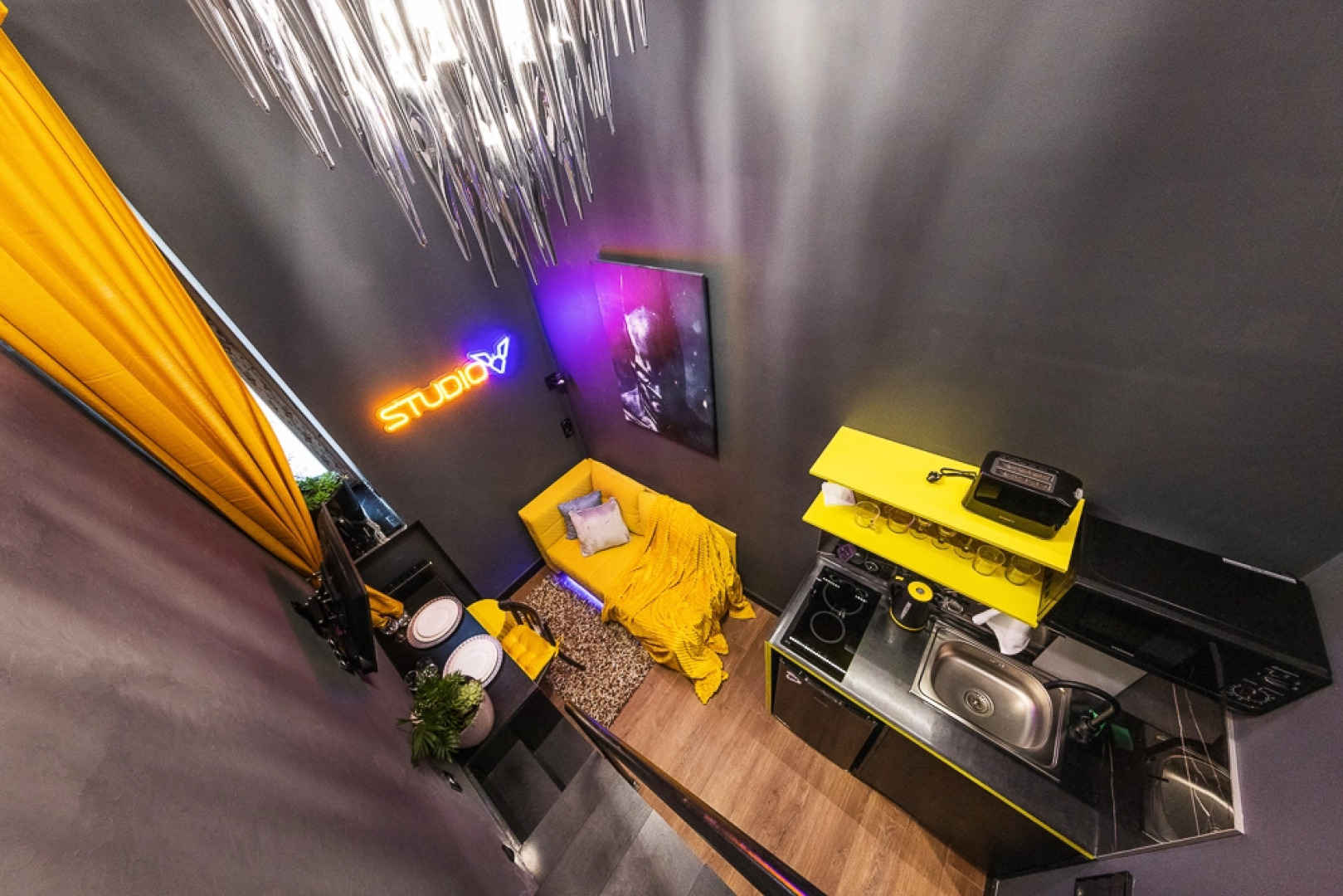 Апартаменты StudioV Batman