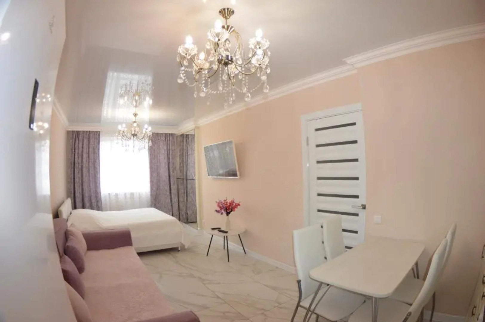 Апартаменты Евродвушка на Ставровской 5А