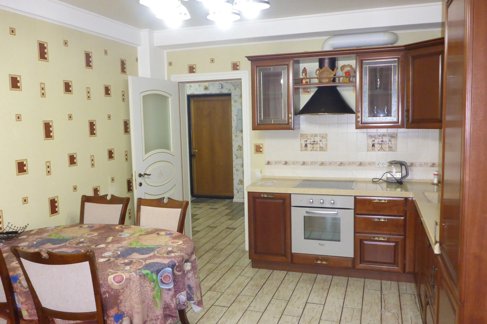 Квартира элегантная «МОИАпарт-Прованс» в центре Челябинска