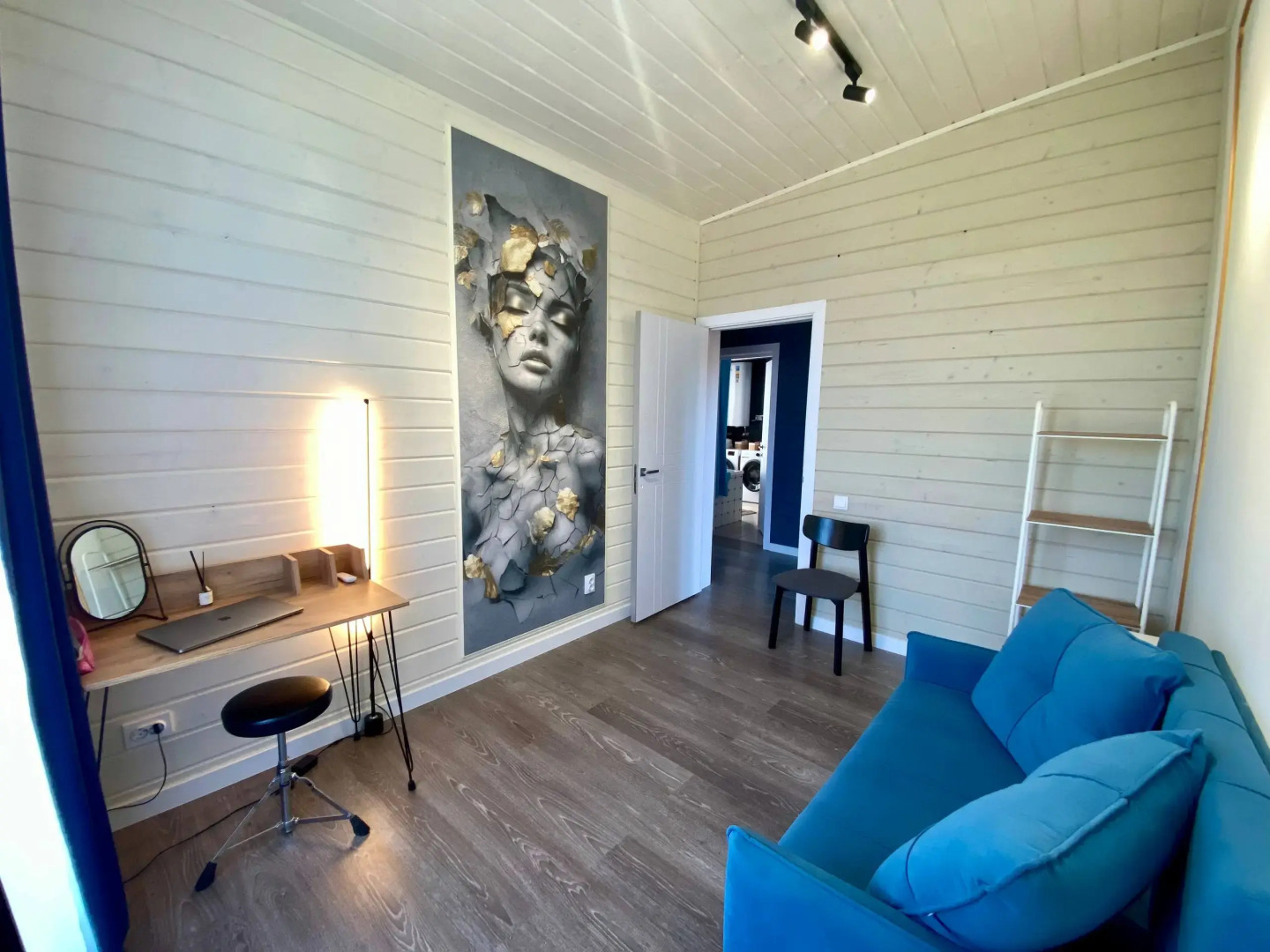 Частный дом дизайнерский великолепной уличной территорией