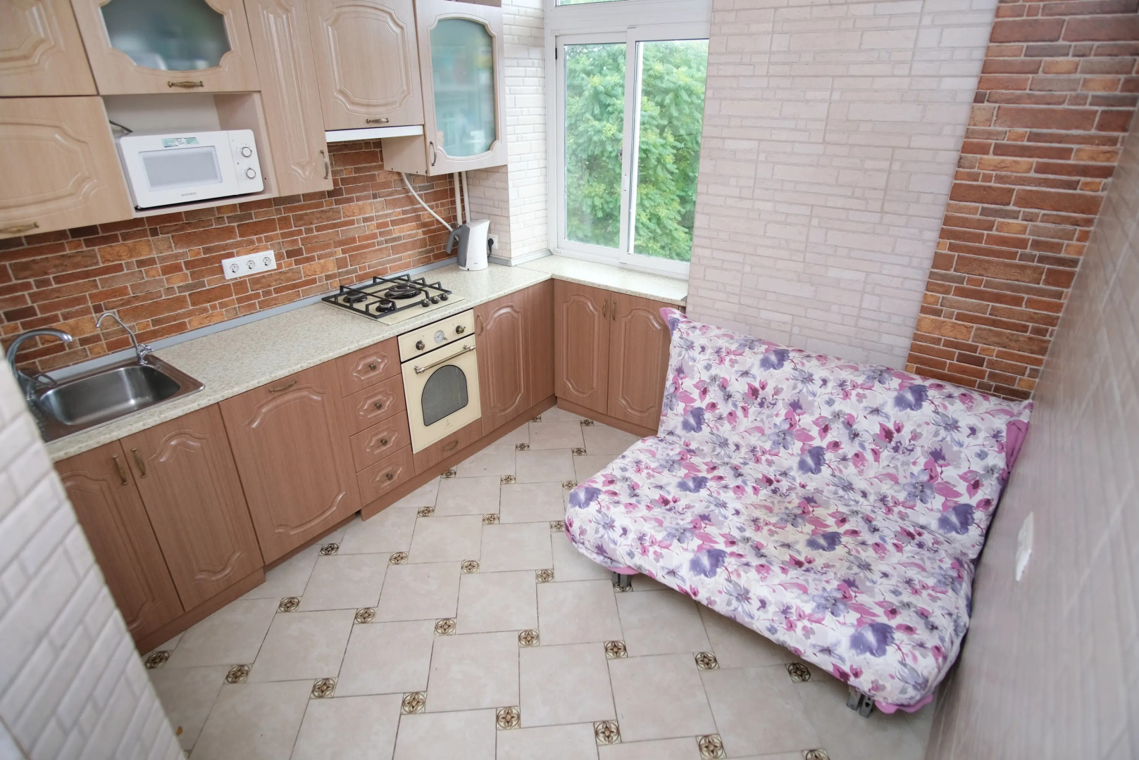 Квартира 2-к для семьи в историческом центре Сочи