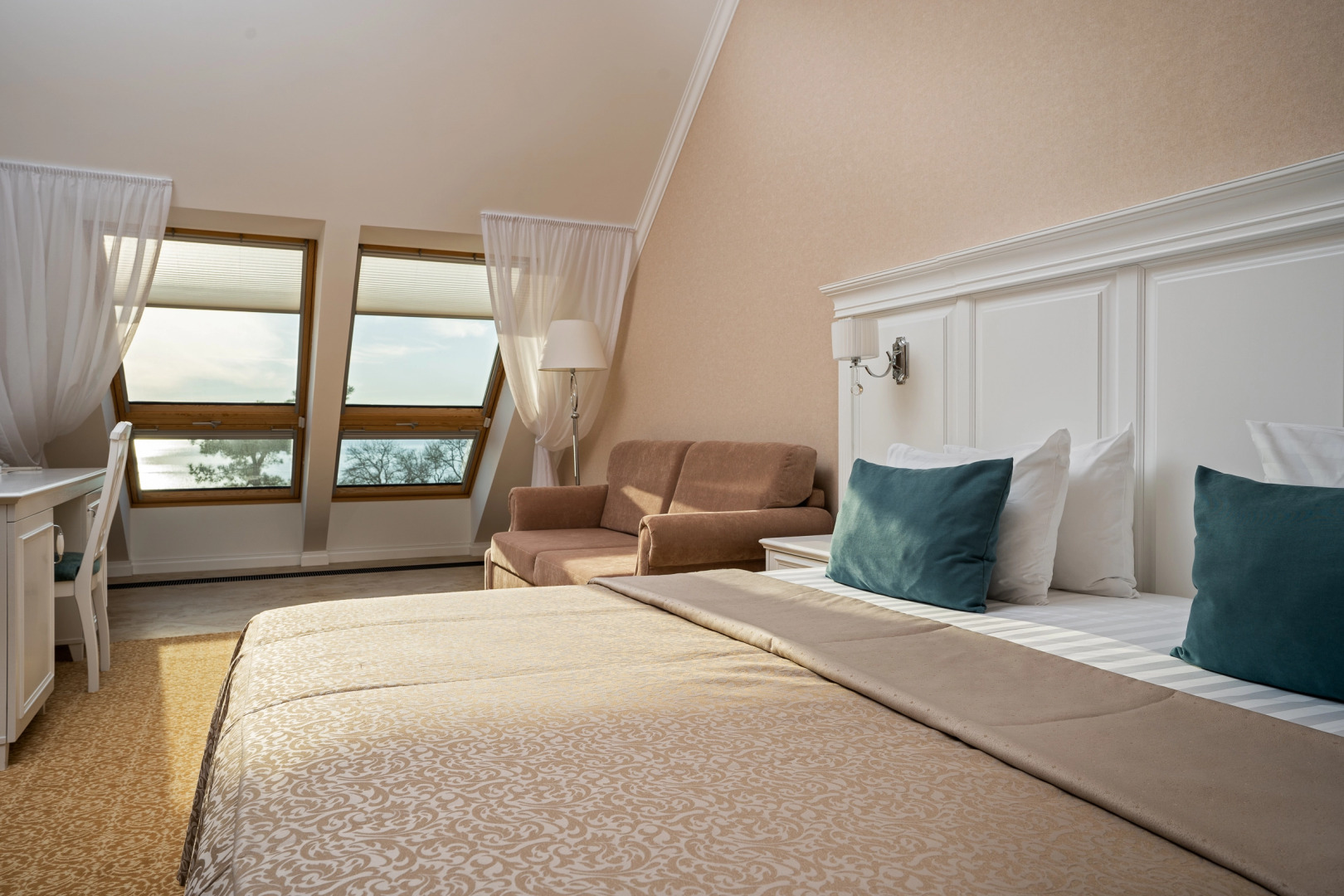 Династия (Геленджик)