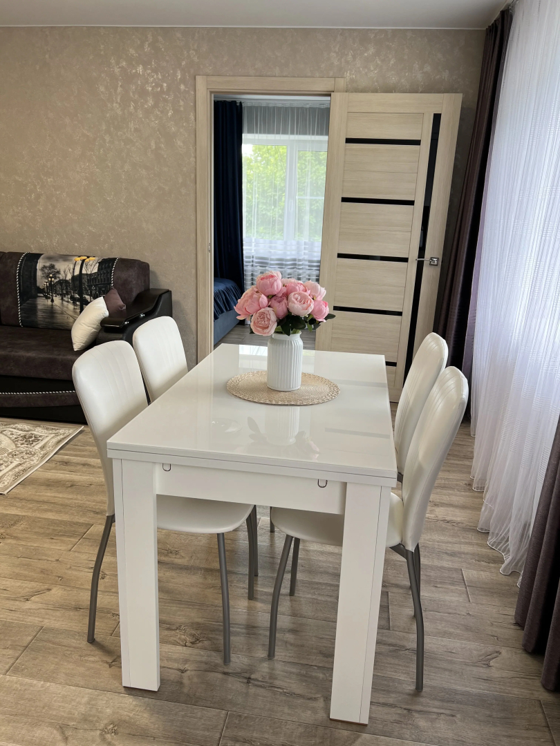 Квартира на Десятинной