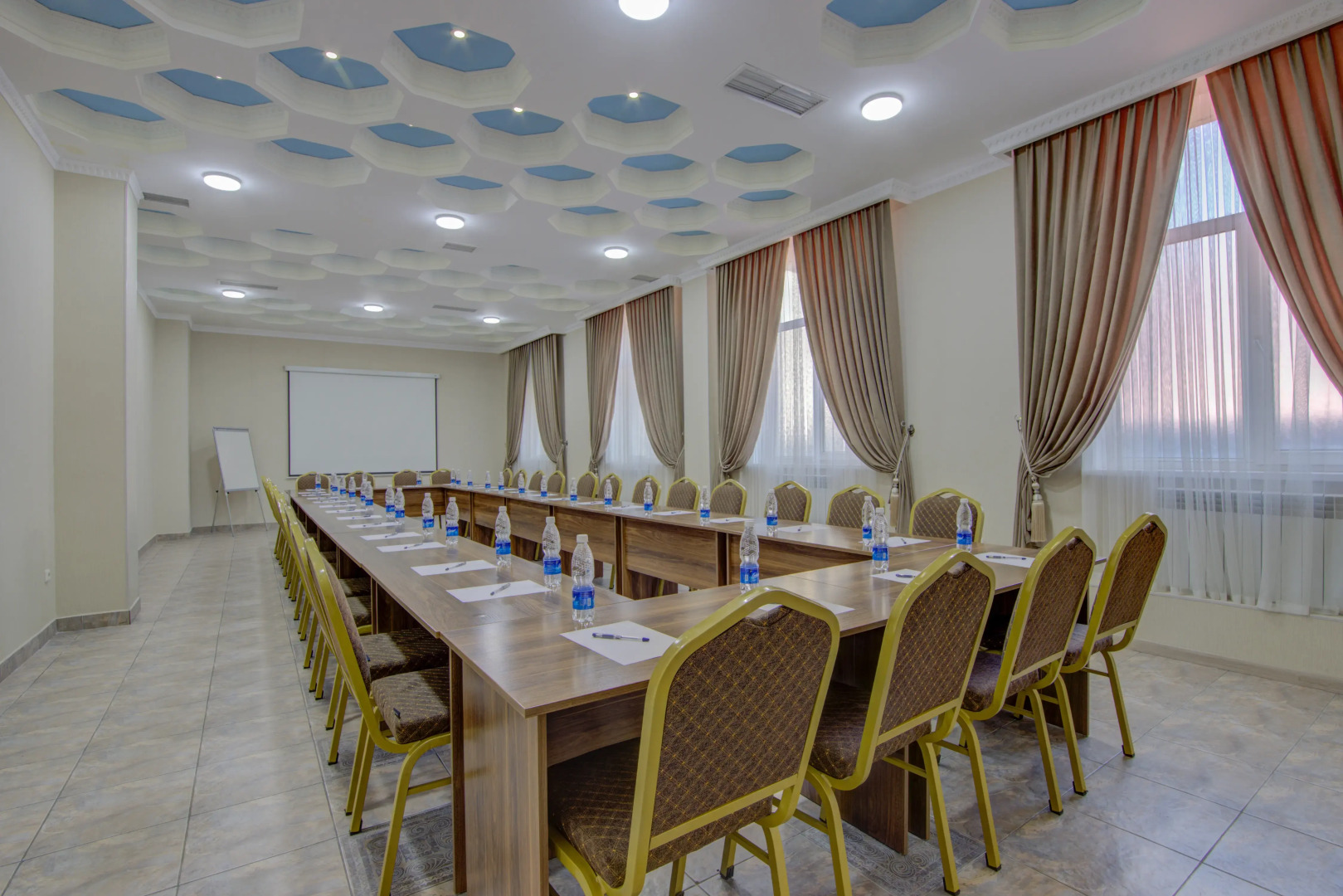 Отель Shah Palace