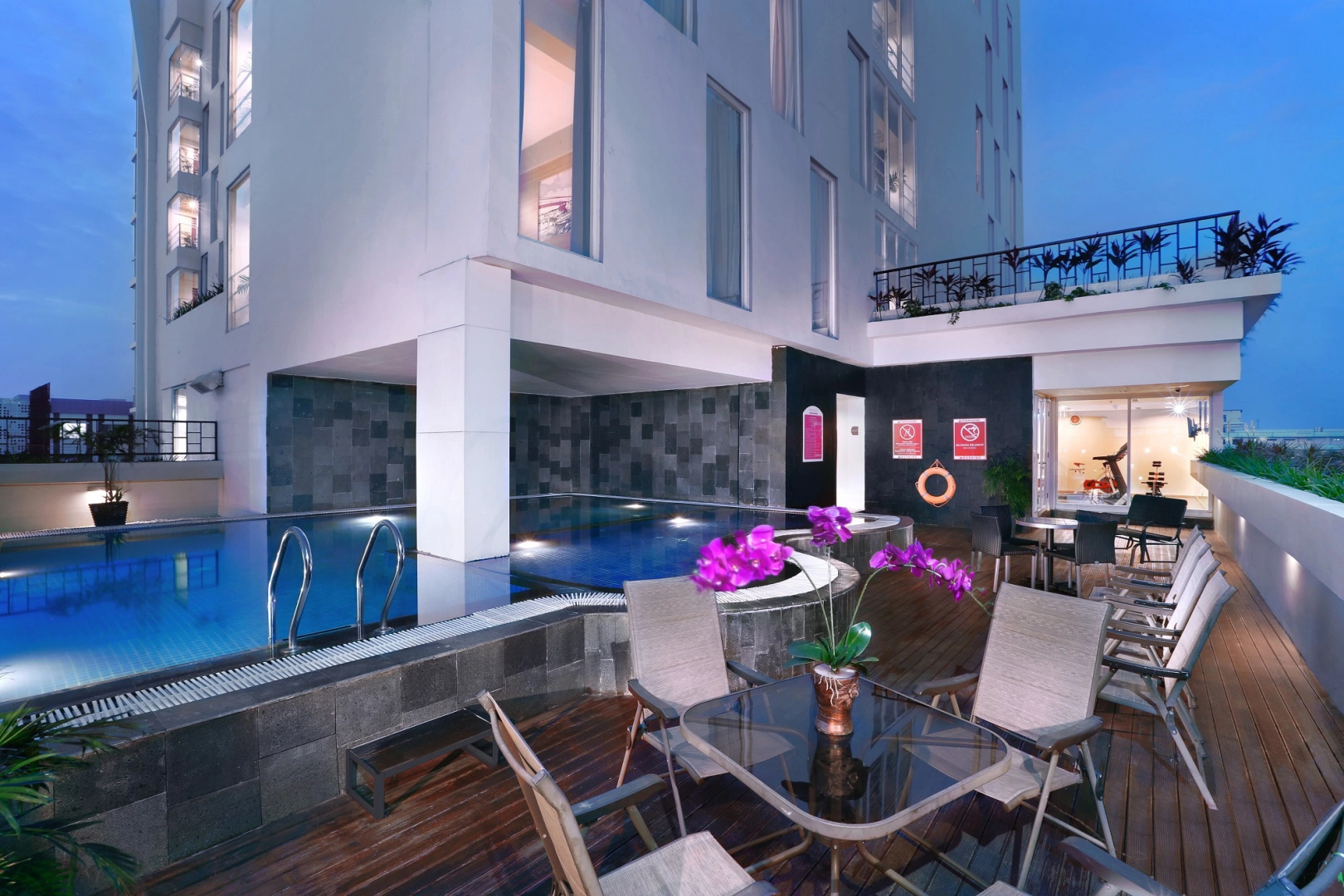 fave+ hotel Palembang