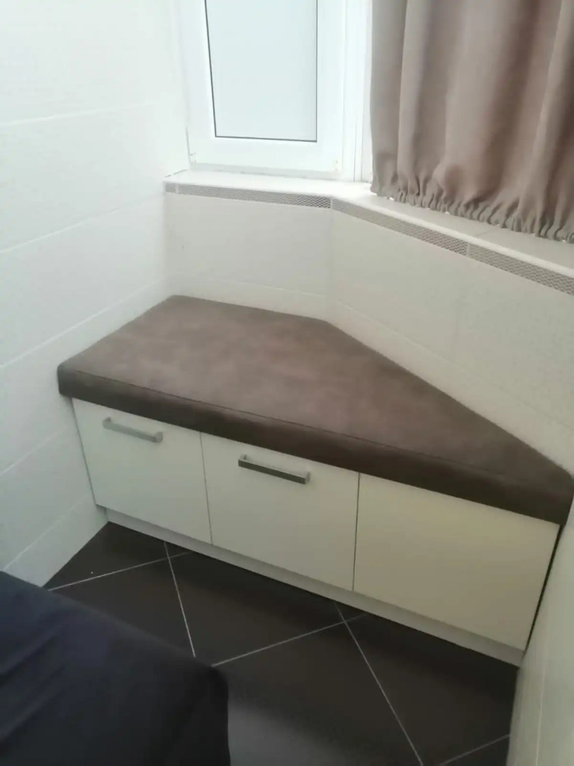 Апартаменты на Чкалова 37 с видом на горы на седьмом этаже с лоджией