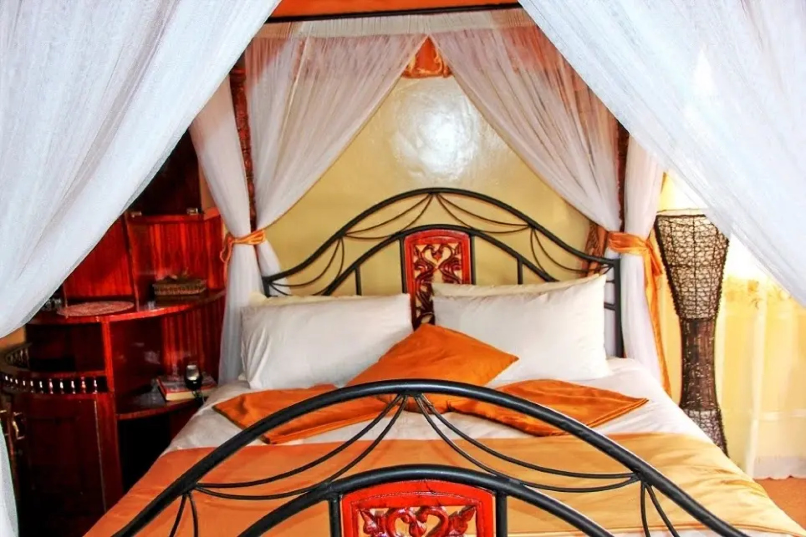 Отель Fahari Gardens