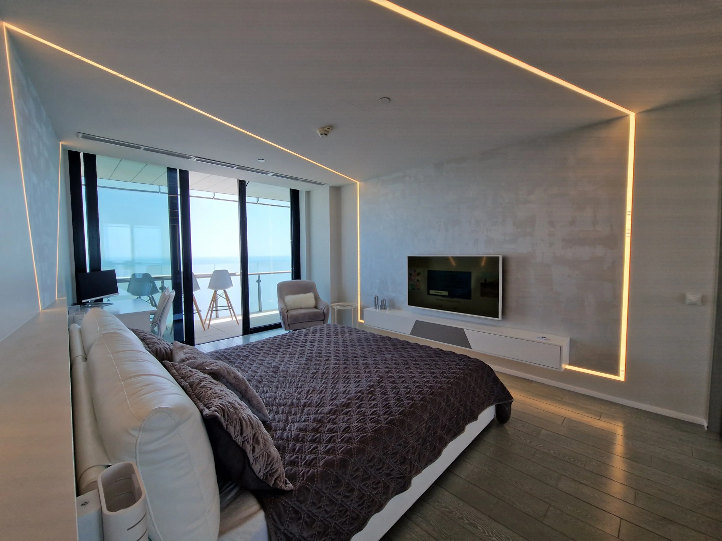 Апартаменты 3-к Karat с видом на море