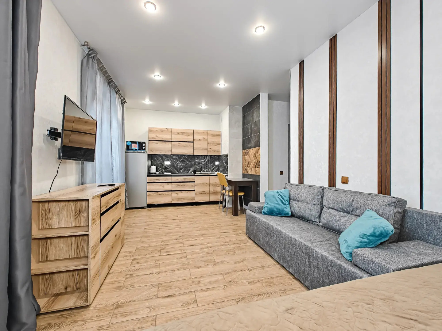 Квартира Писарева 44