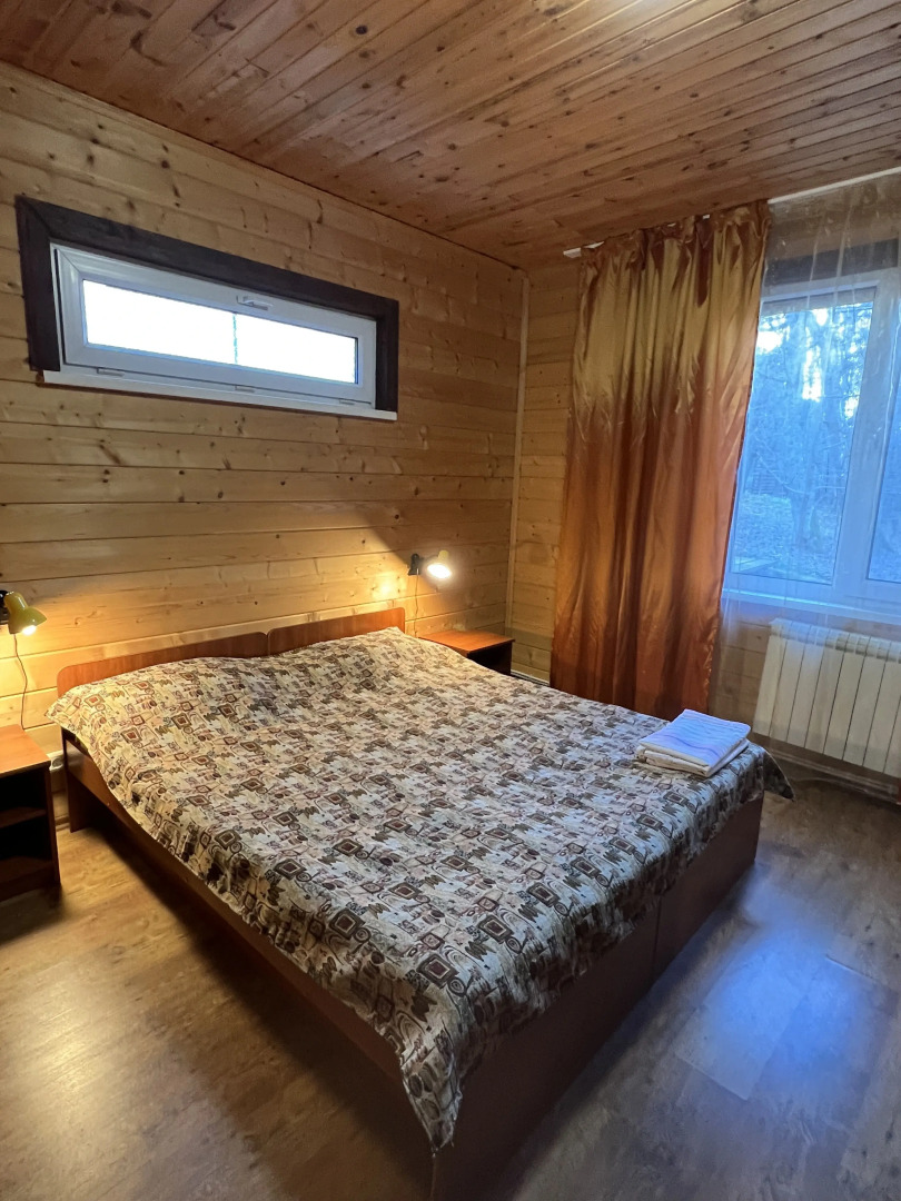 Частный дом на озере