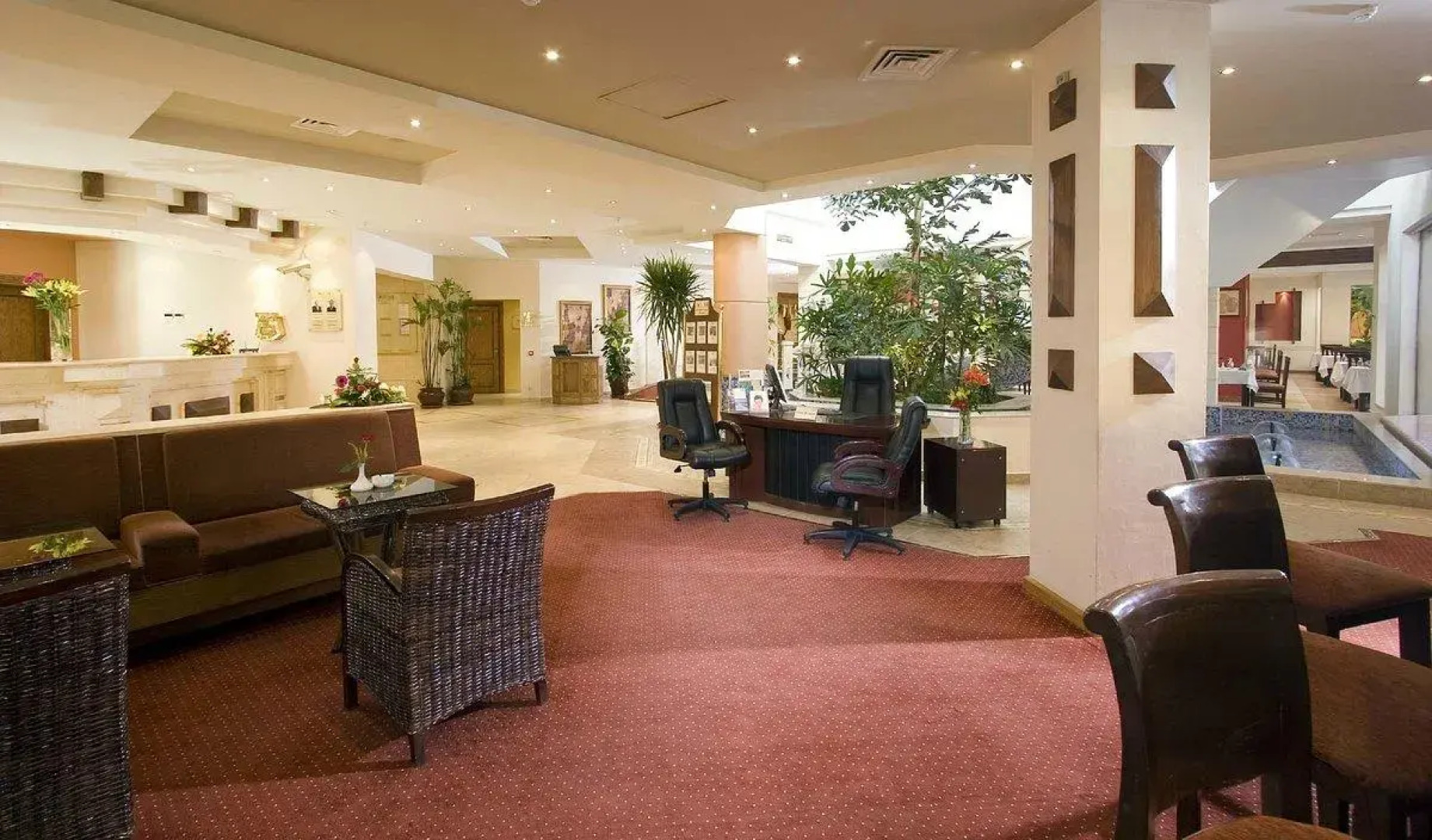 Курортный Отель Swiss Inn Pyramids Golf Resort