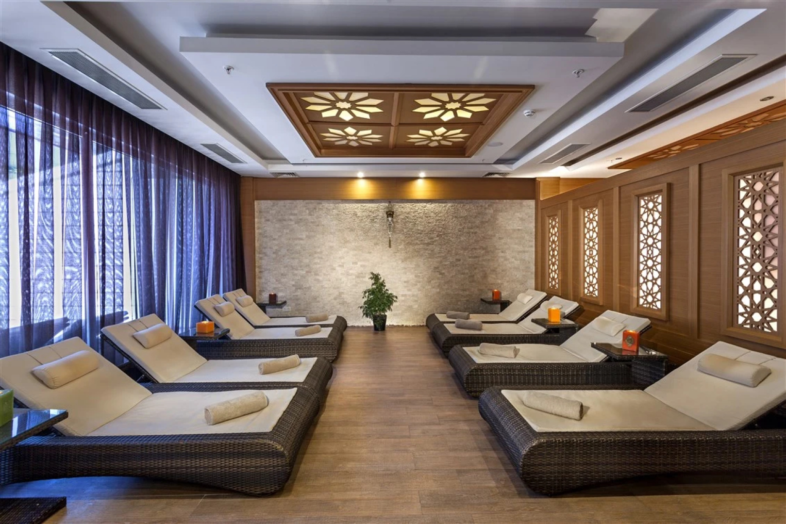 Отель Karmir Resort  & SPA