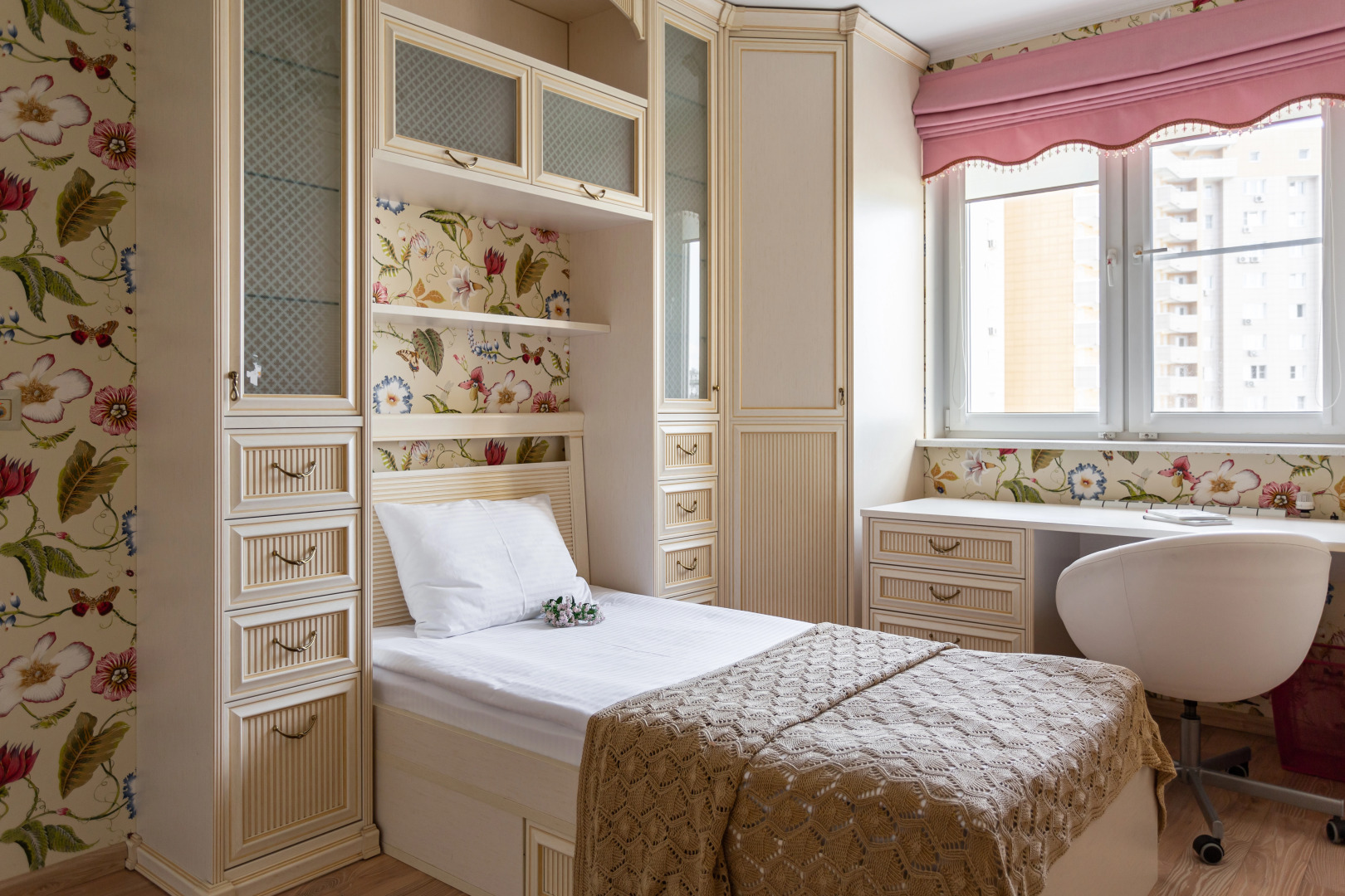 Апартаменты 4 комнаты для семьи на Кутузовском проспекте