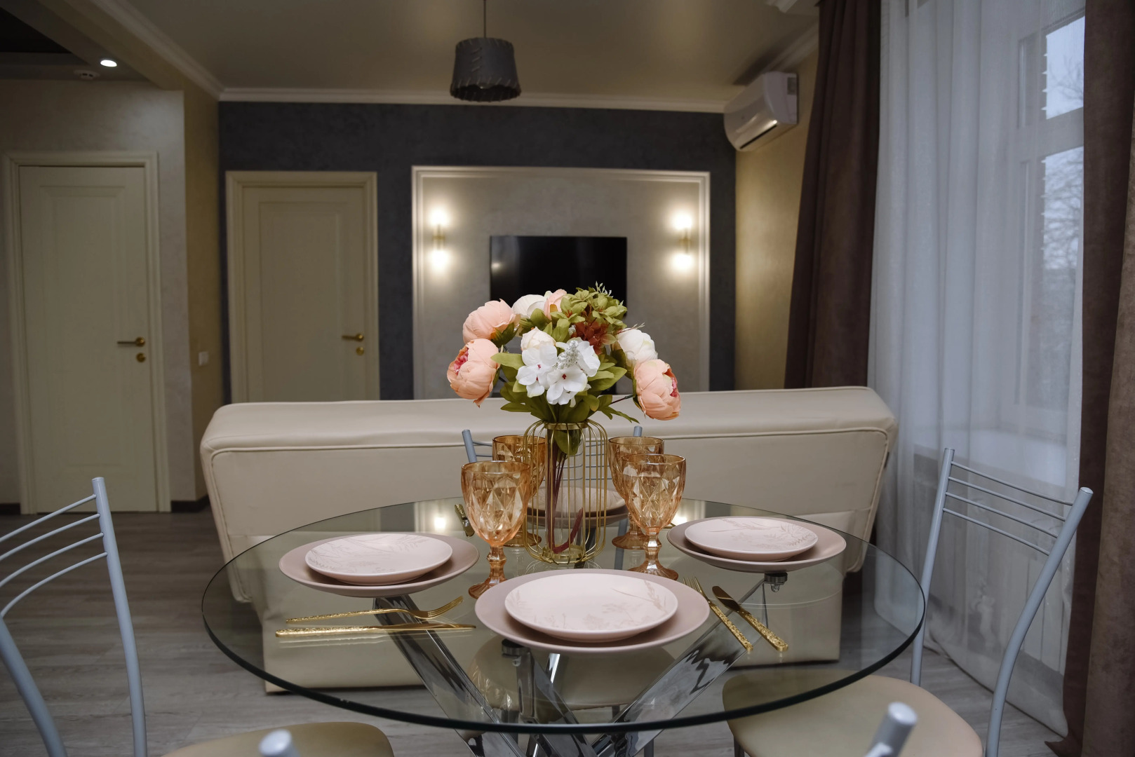 Апартаменты на Демонстрации №2