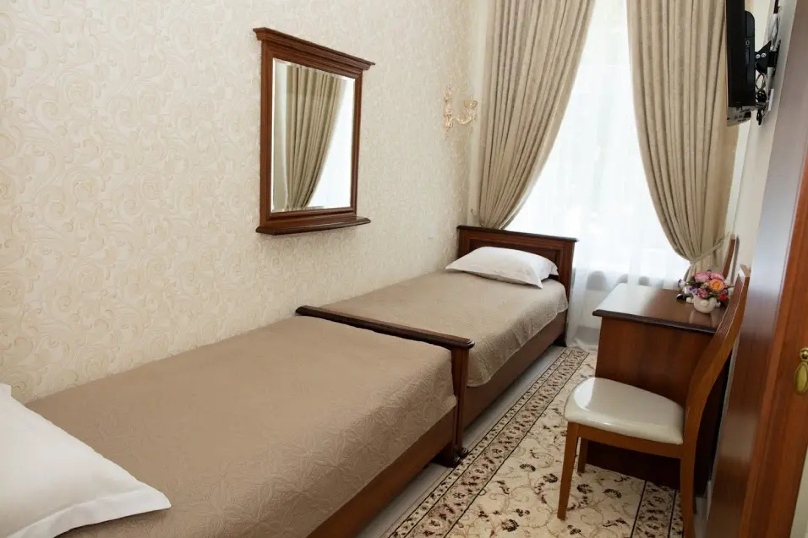 Гостиница De Versal