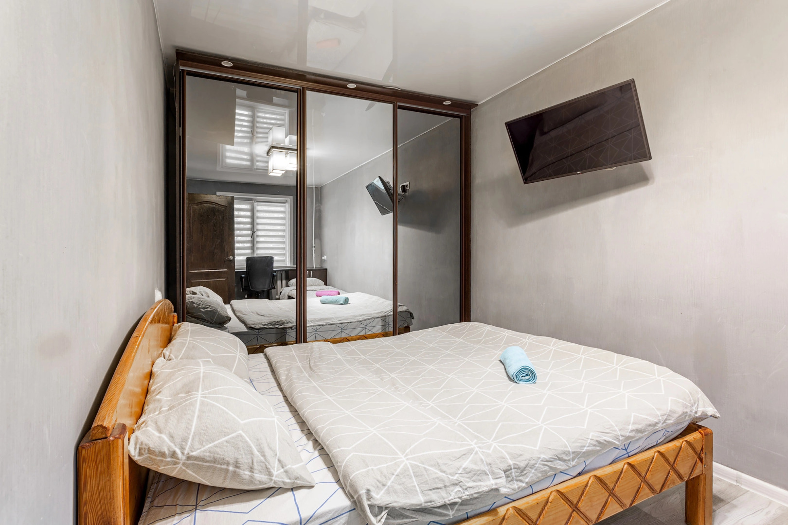 Квартира Шикарная двухкомнатная в центре города