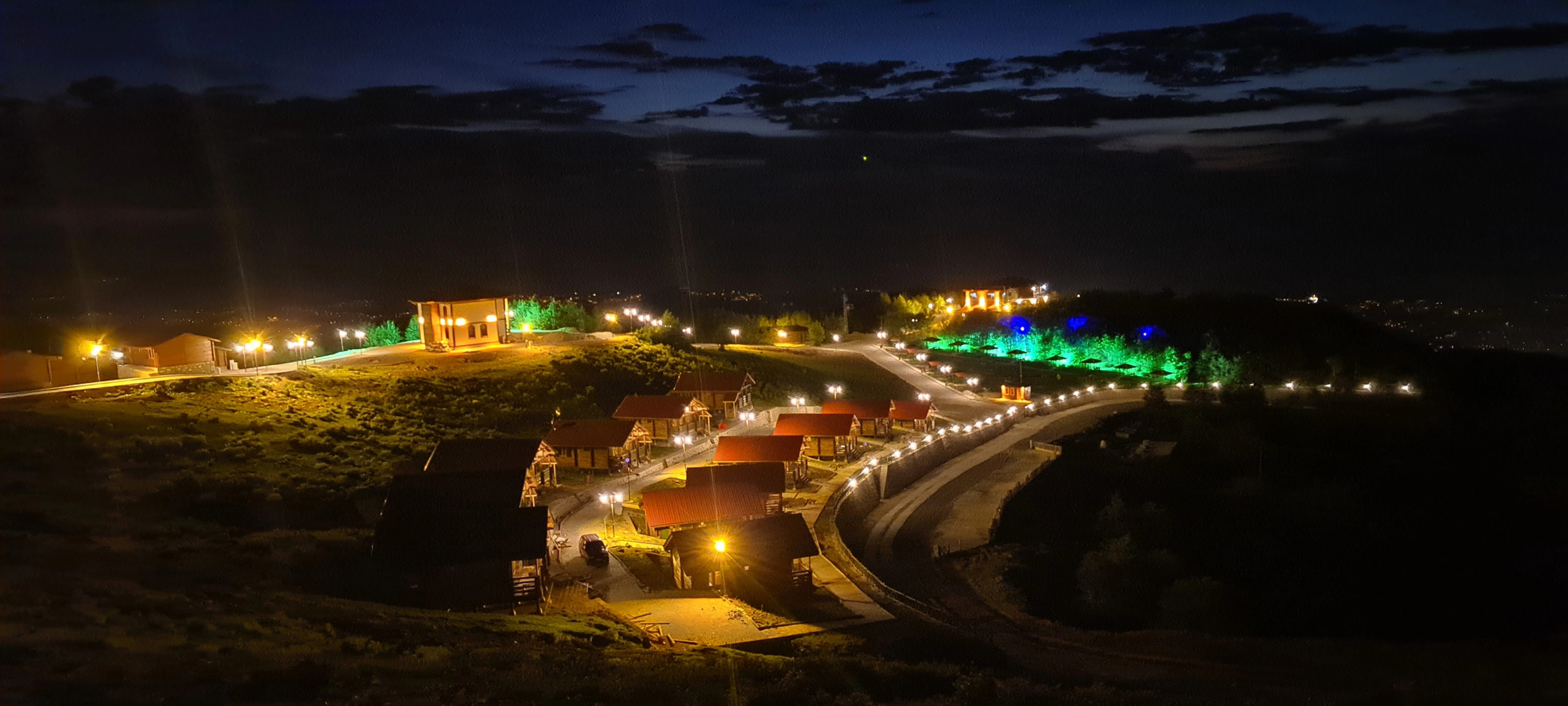 Flora Handüzü Resort & Wellness Bungalow Hotel