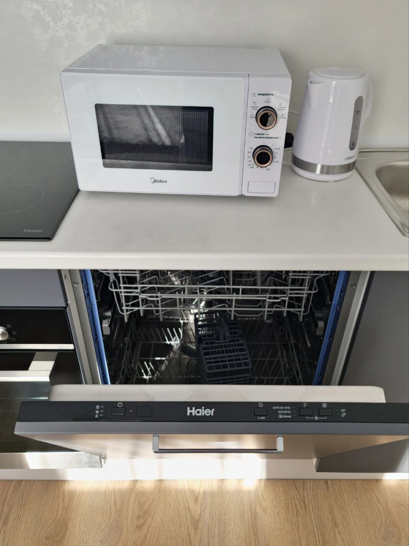 Апартаменты Новая студия возле аэропорта