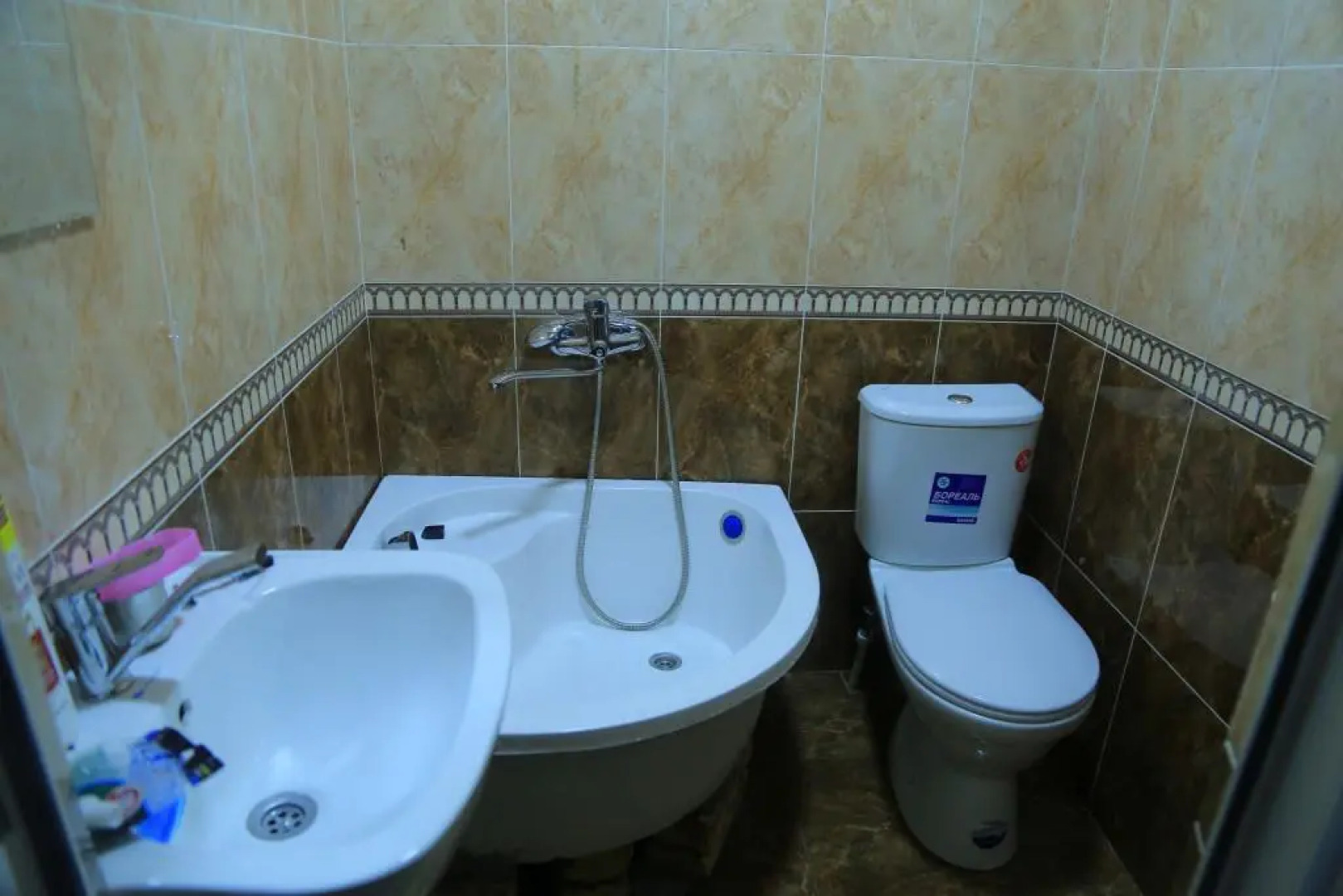 Manzarahoi Sentob hostel