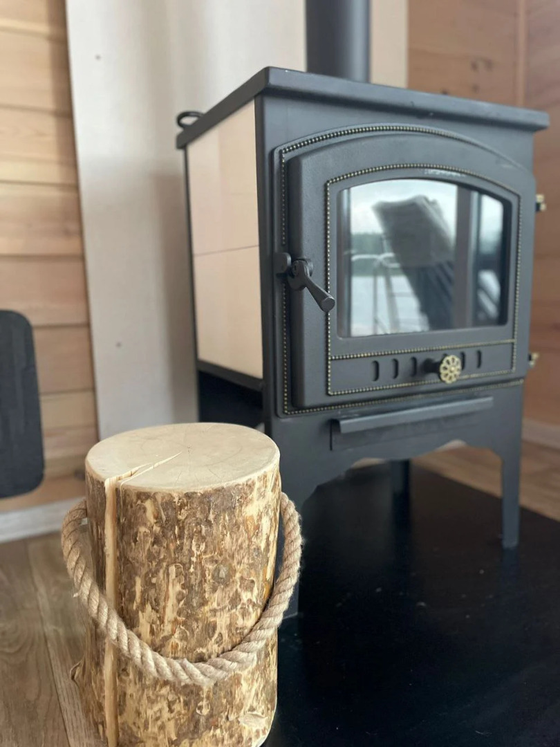 Гостевой дом на воде,хаусбот на р.Вуокса, карельский перешеек