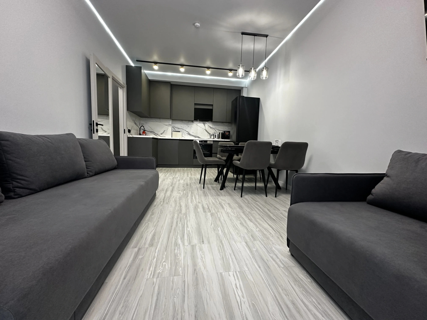 Апартаменты кoмфоpтабельные 2х комнатные в АК Ола-апарт (SAGA)