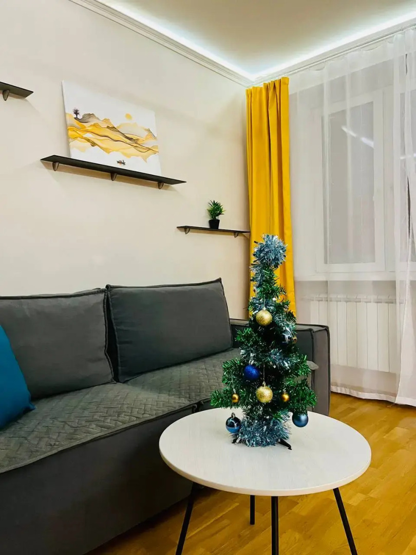 Квартира Уютная 2-х комнатная в 1 минуте от метро Академическая