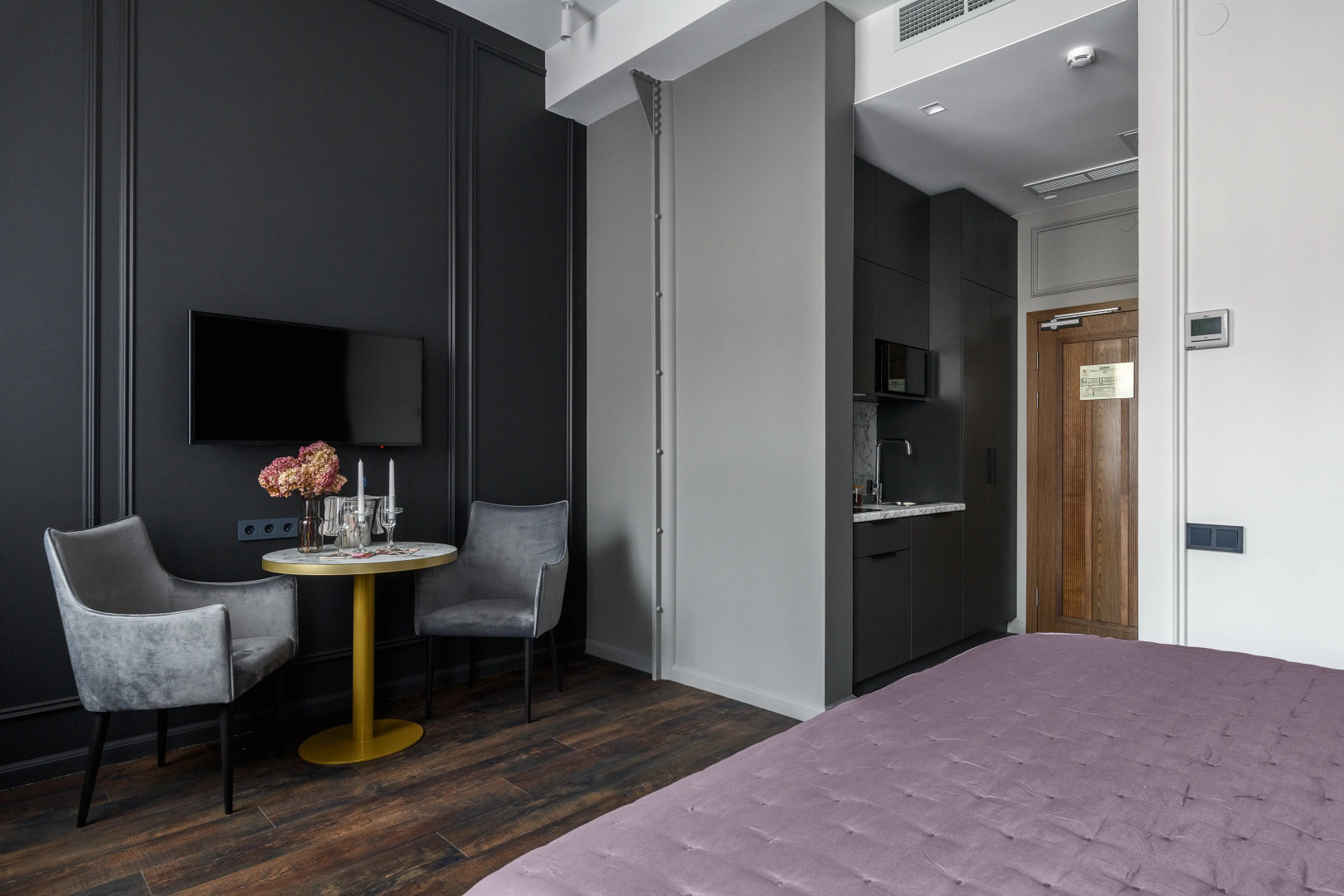 Апартаменты Sergeew Apartments Премиум с кухней в апарт-отеле Аквалина