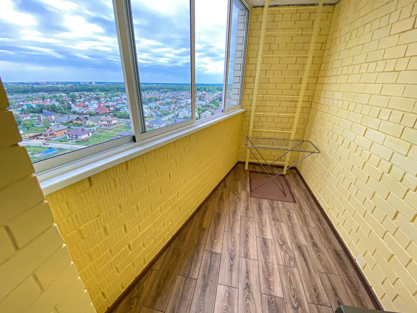 Квартира Апартаменты с Шикарным Видом из Окна на ул. Селезневской.