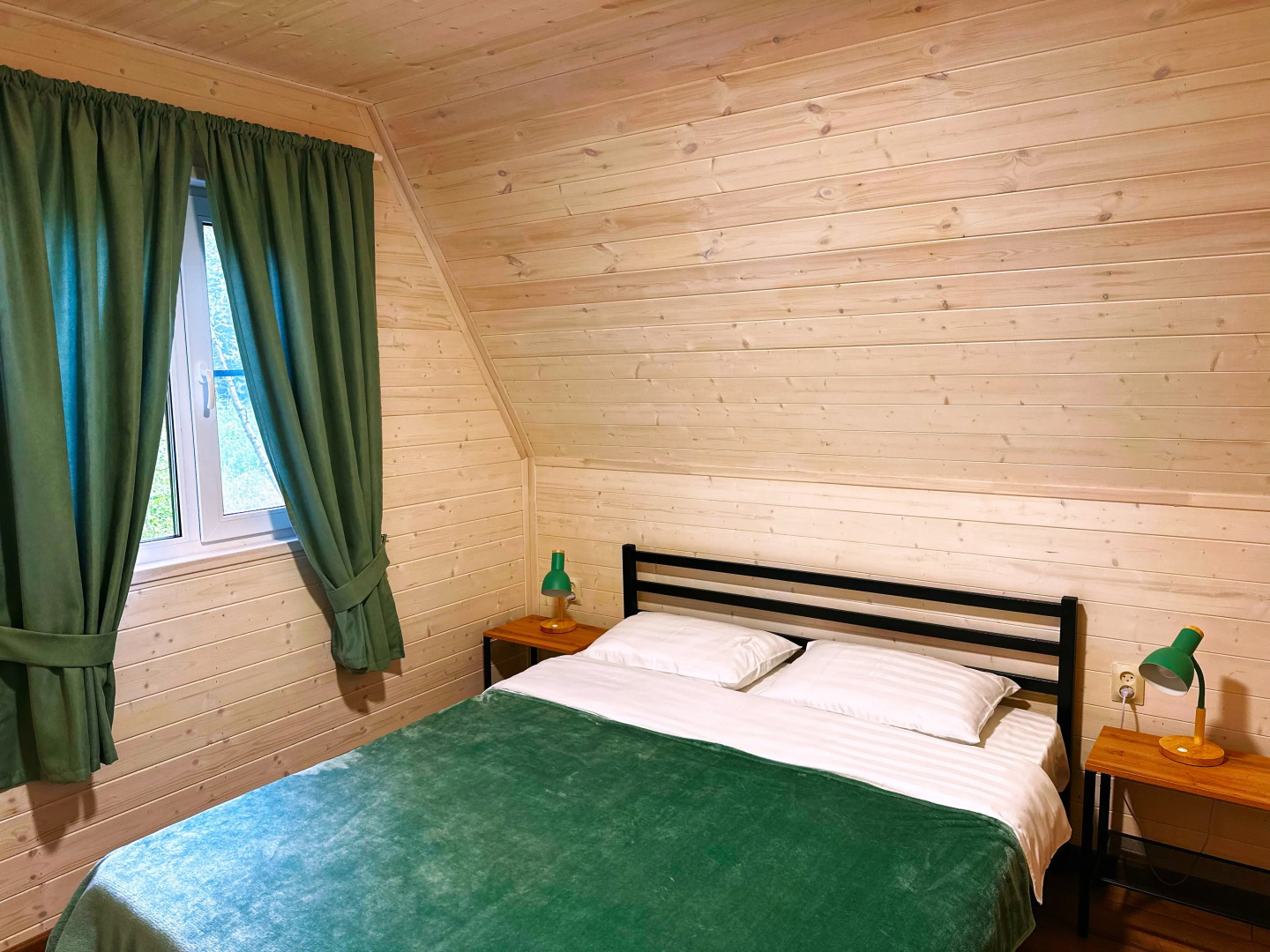 Частный дом с камином