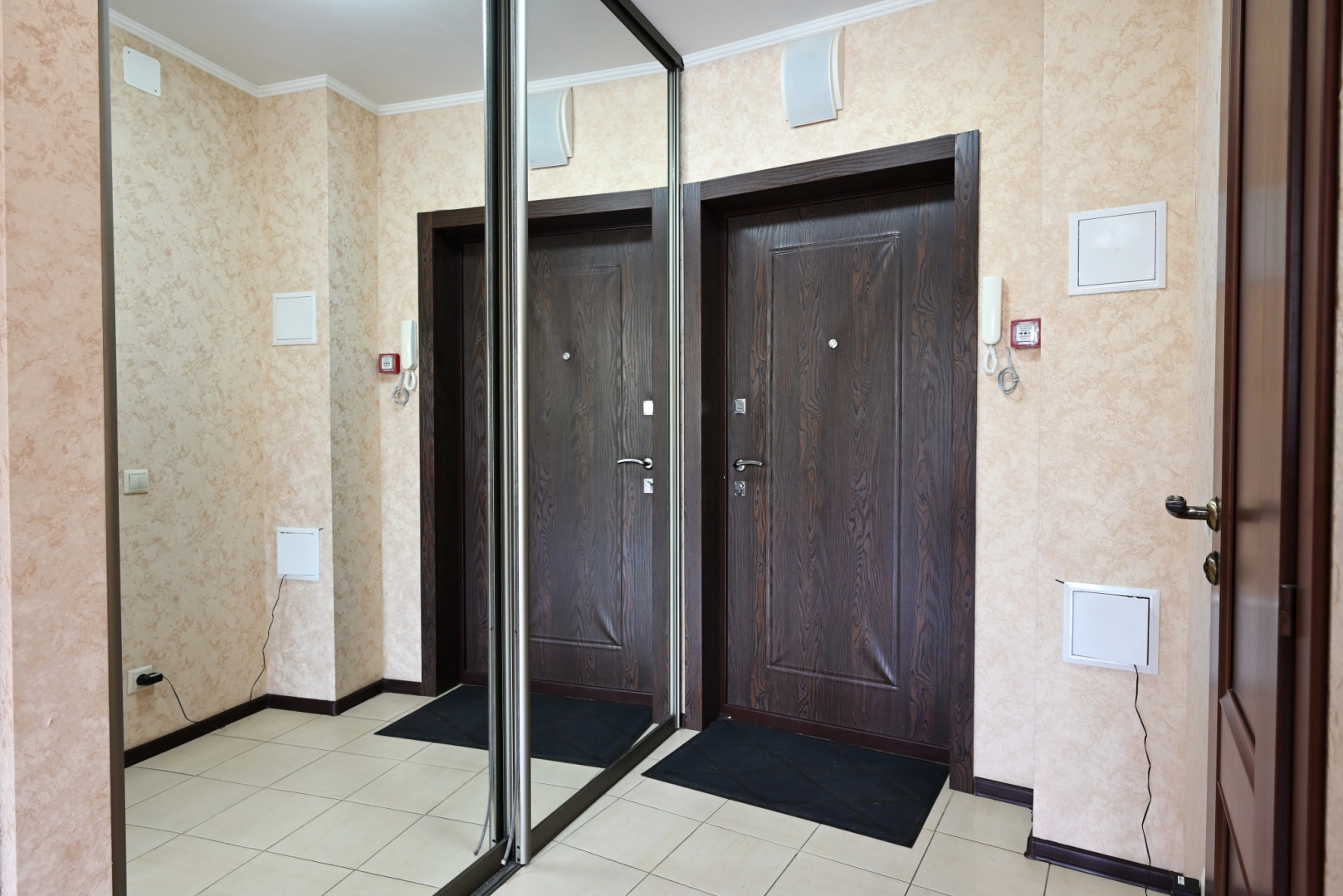 Апартаменты студия в центре ЖК Clover hose