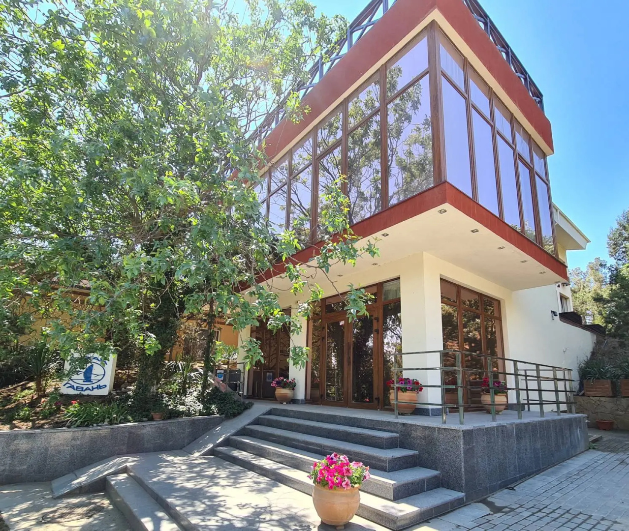 Hotel Tihaya Gavan