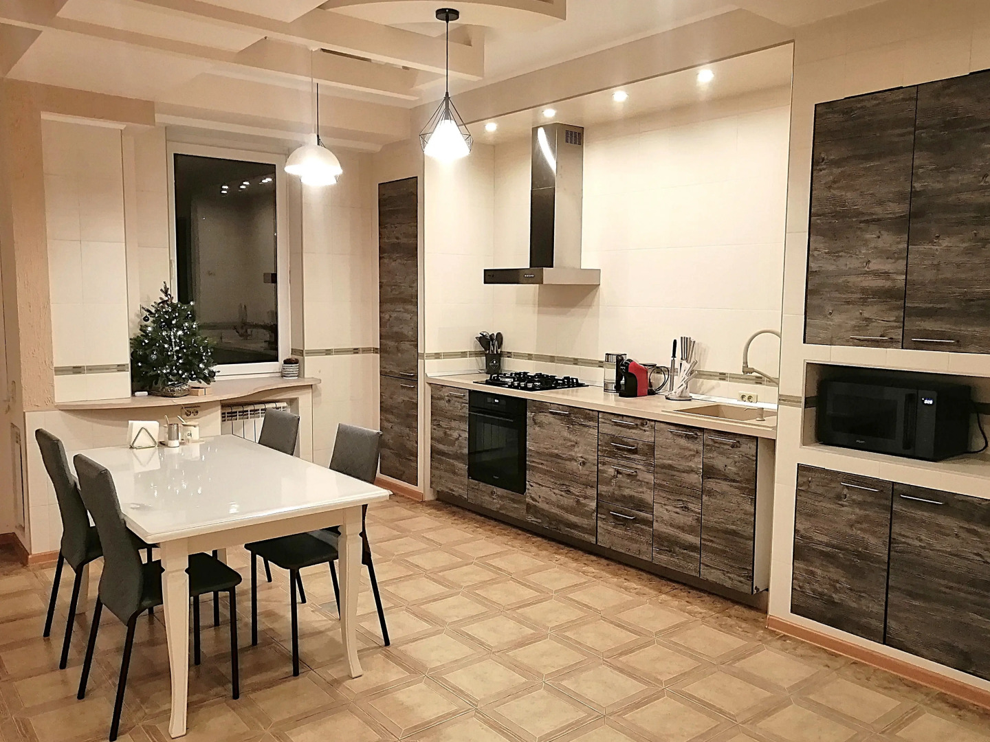 Квартира для большой семьи в курортной зоне Пятигорска с балконом и видом на гору Машук