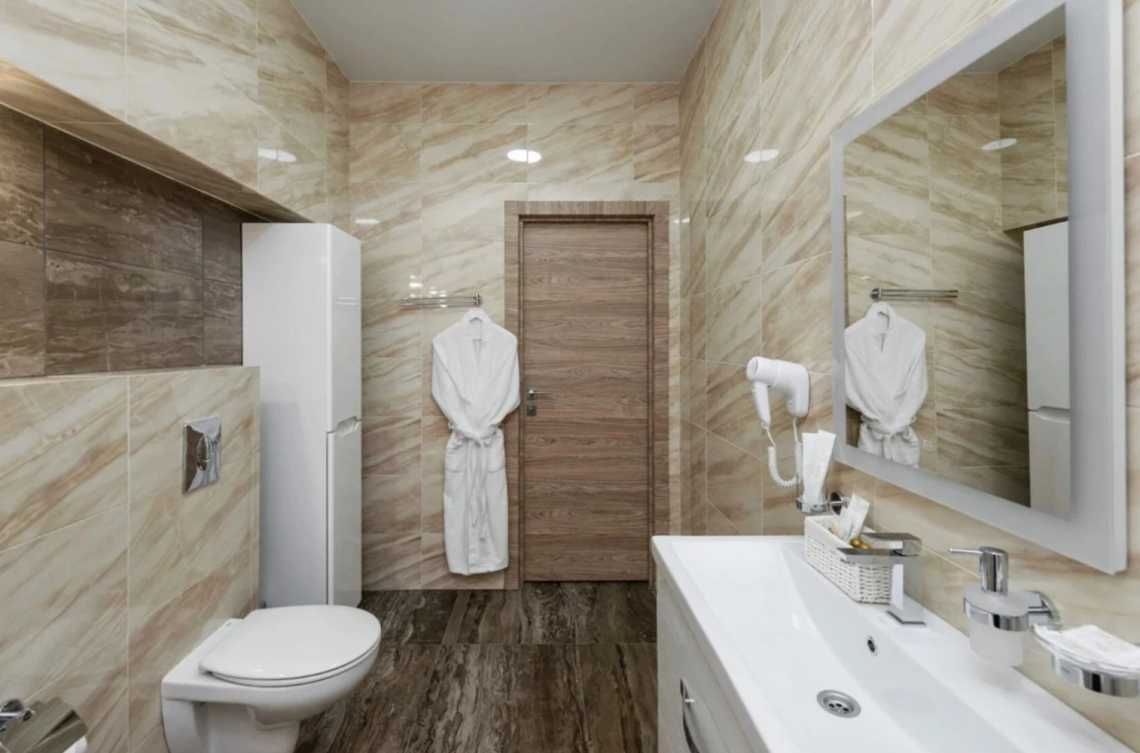 Отель Октябрьская