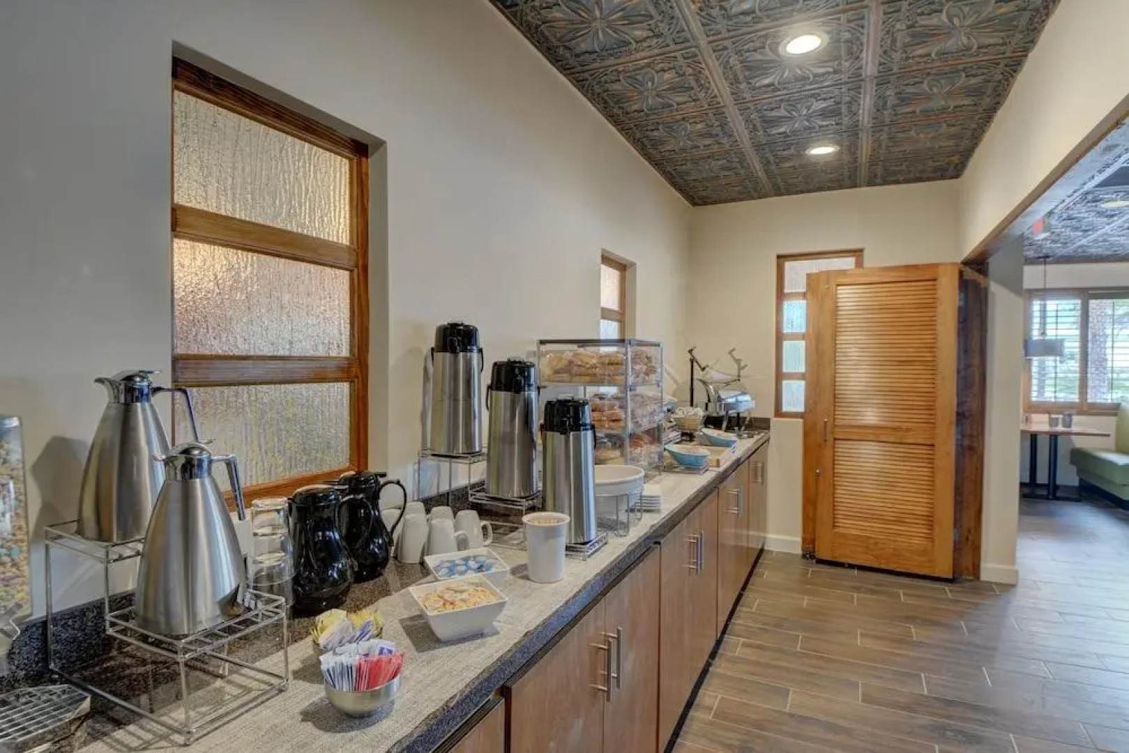 Мини Отель Melbourne All Suites