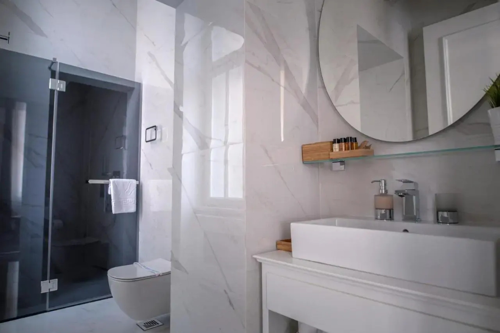 Отель Public House