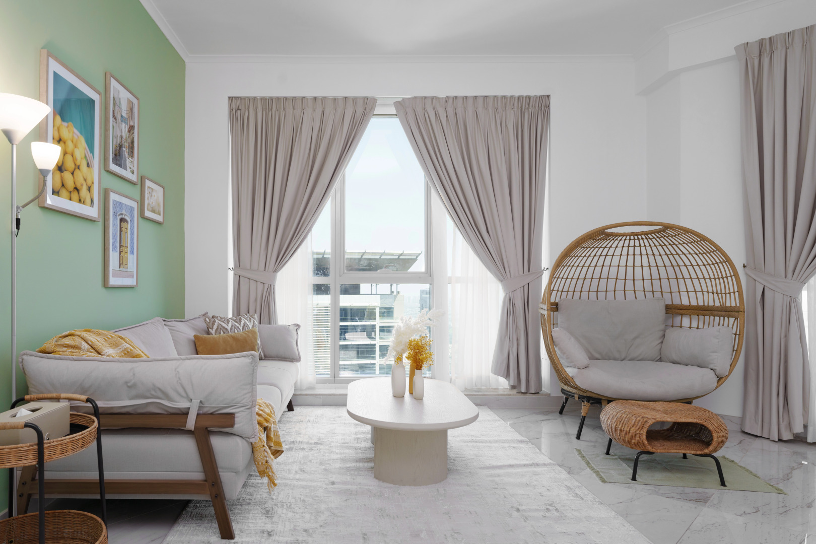 Апартаменты Unique & Stylish High Floor close to Marine Club