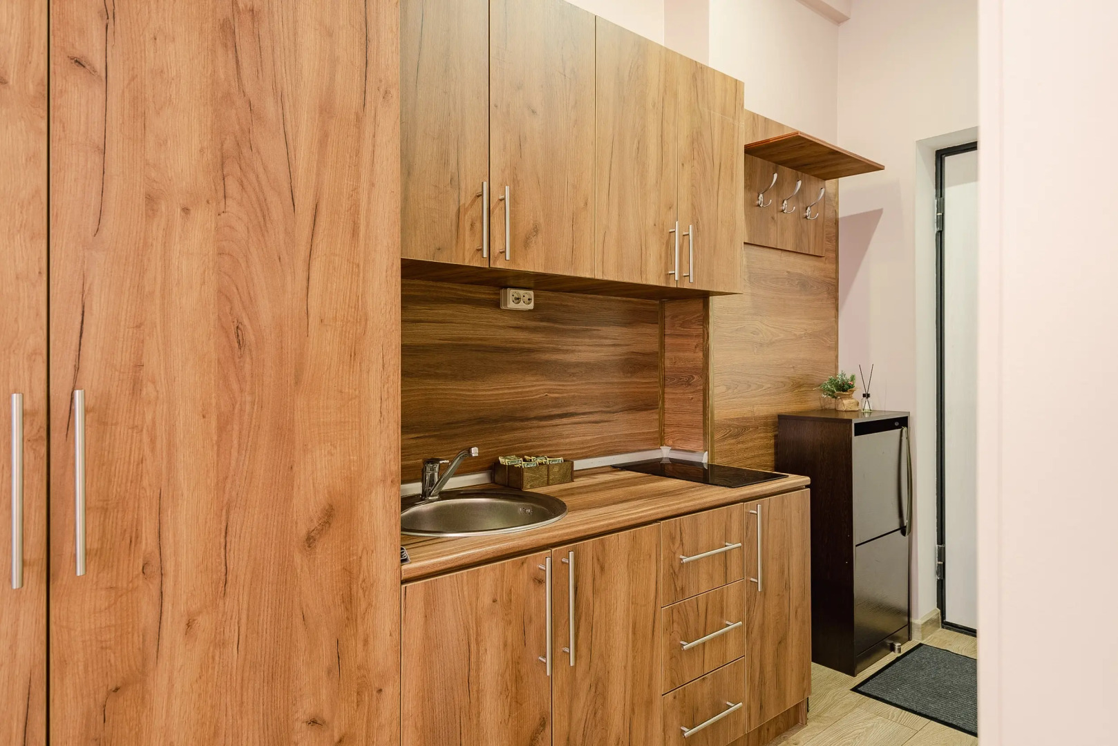 Апартаменты Студия у метро Окружная  Bon Voyage