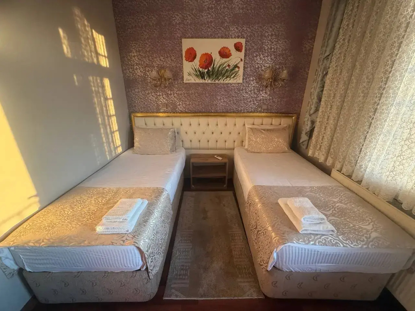 Апартаменты 3BR Flat Old Style 4AC Terrace, Metro