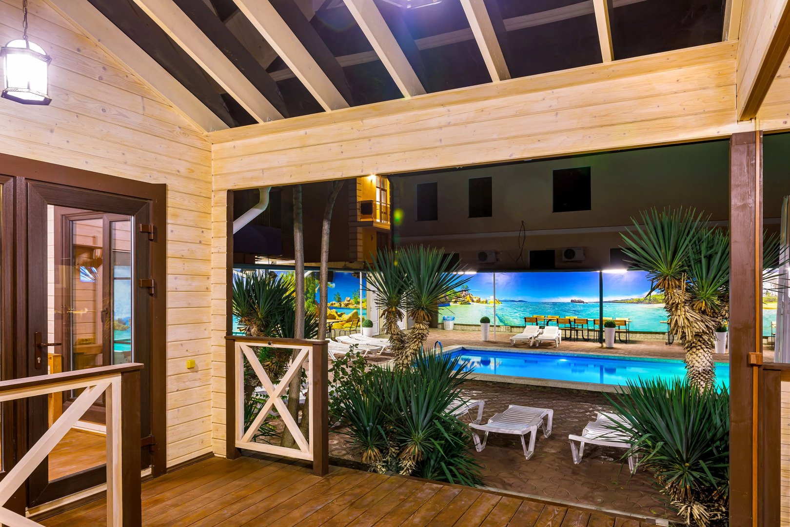 Отель Атлас