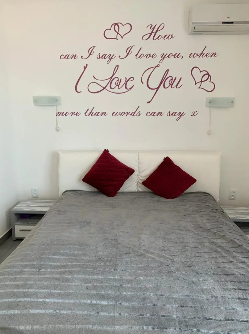 Апартаменты Лаванда  двухкомнатные с балконом и видом на море