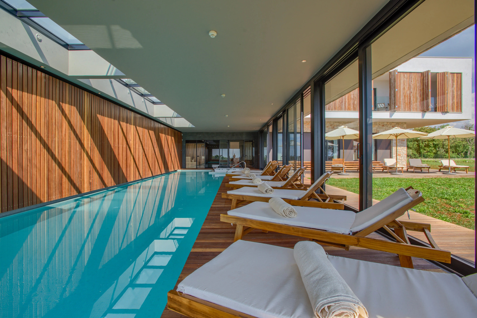 Вилла Yellow Tree