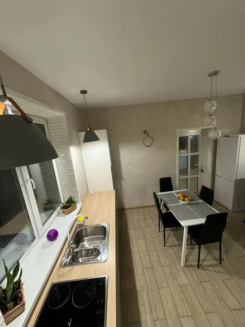 Гостевой Дом Уютный Дом с Большими Панорамными Окнами