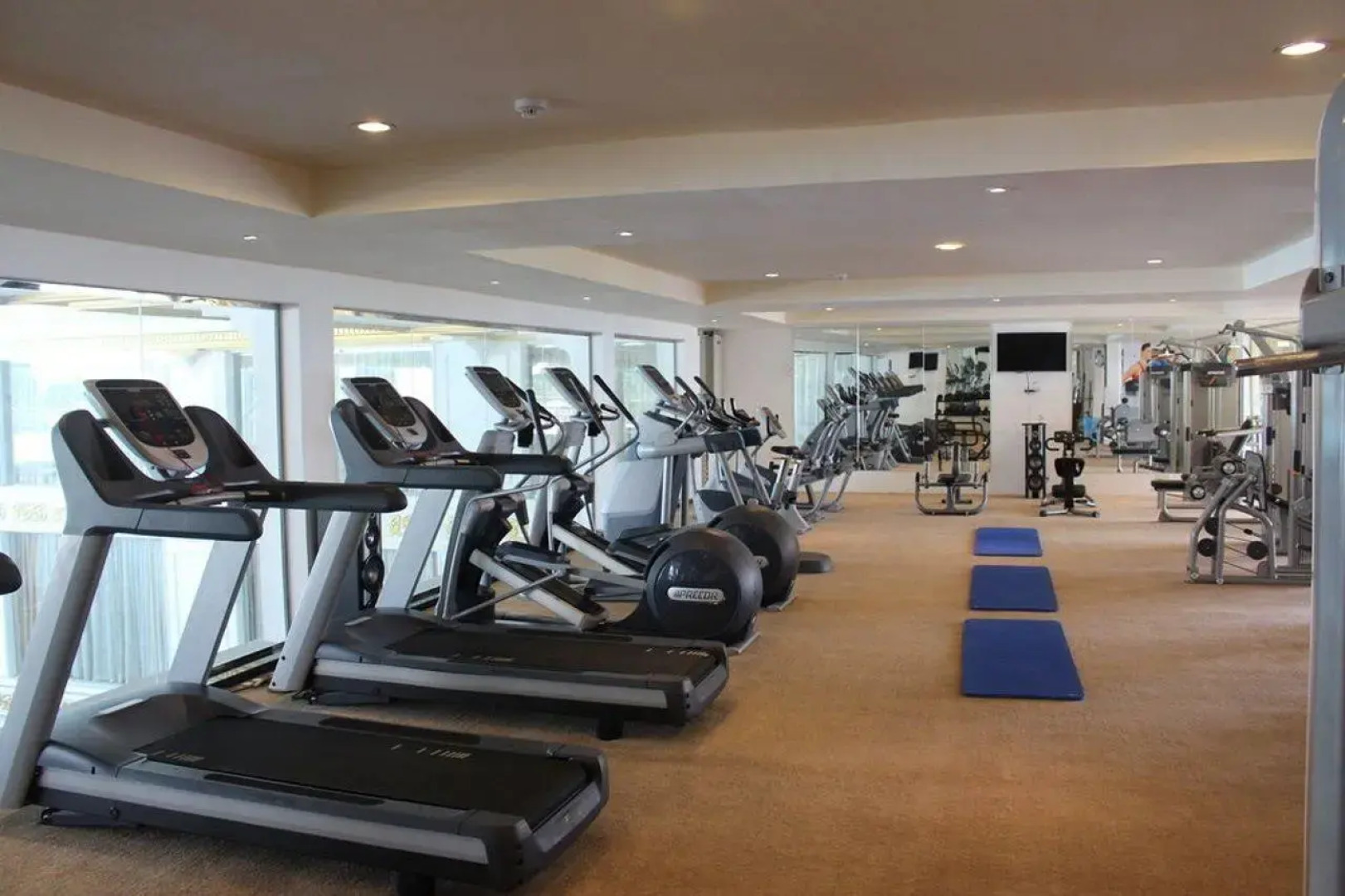 Отель The Grand Kandyan