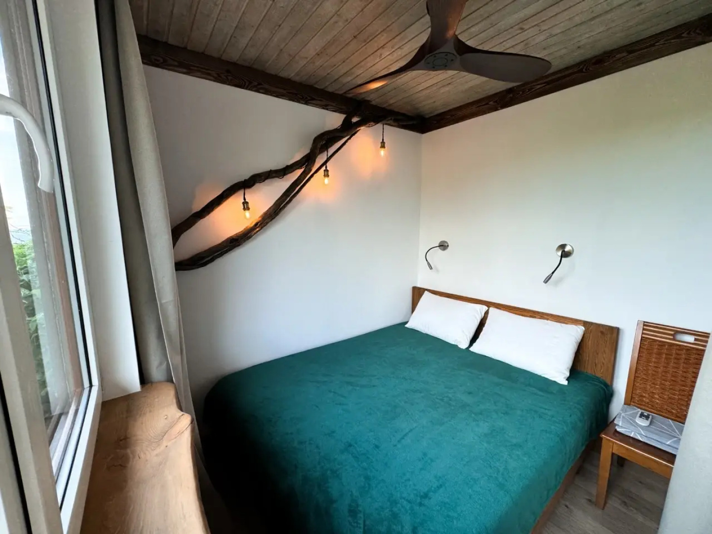 Квартира студия с современным интерьером