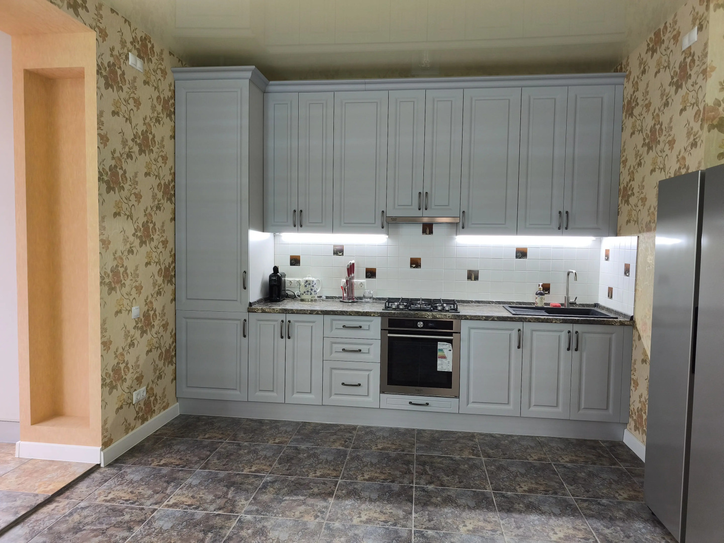 Квартира просторная на Богдана Хмельницкого