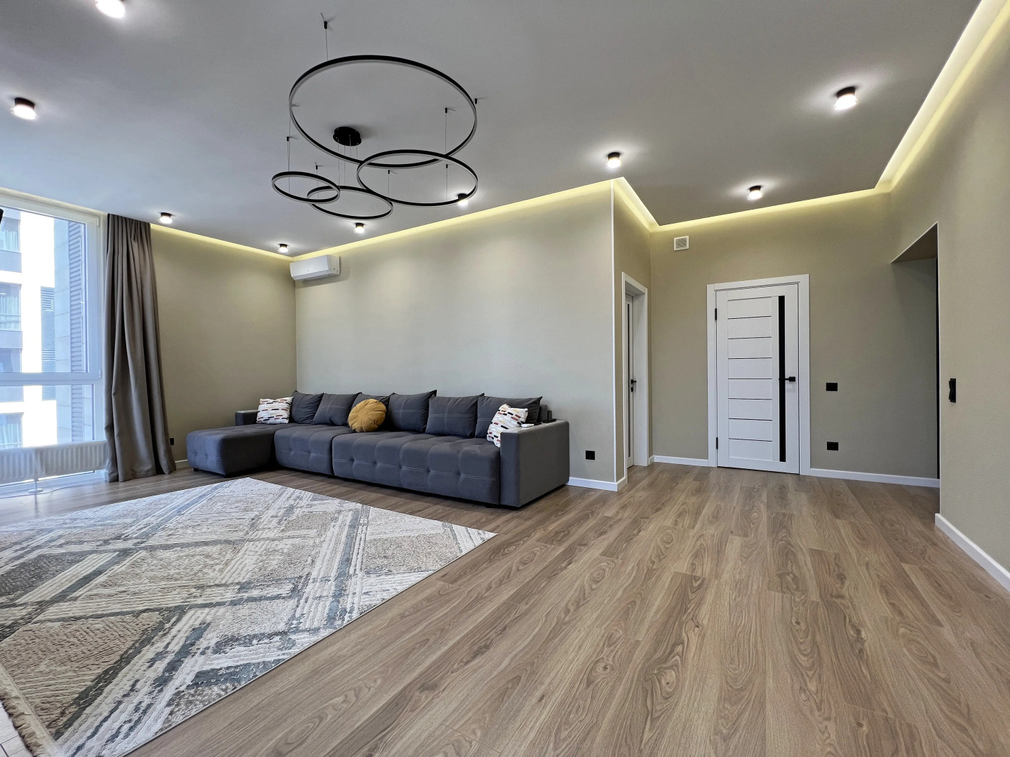 Апартаменты Стильные с видом и дизайнерским ремонтом