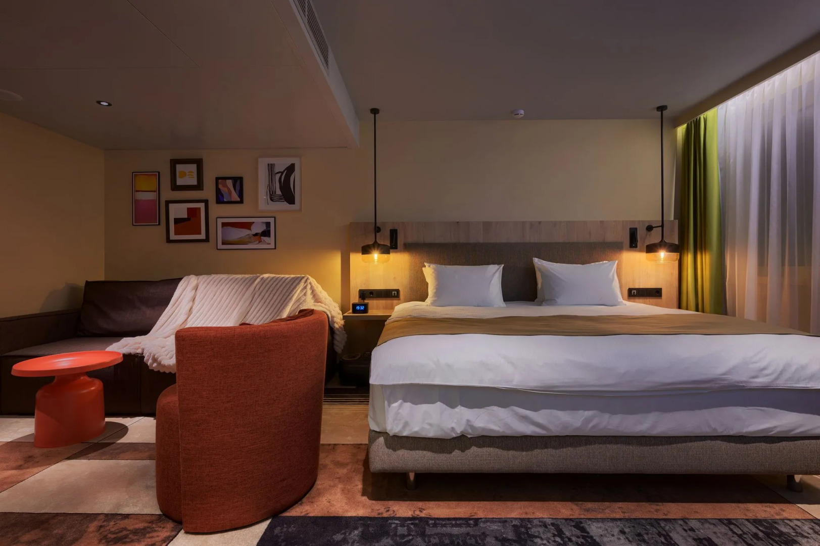 Отель Южный