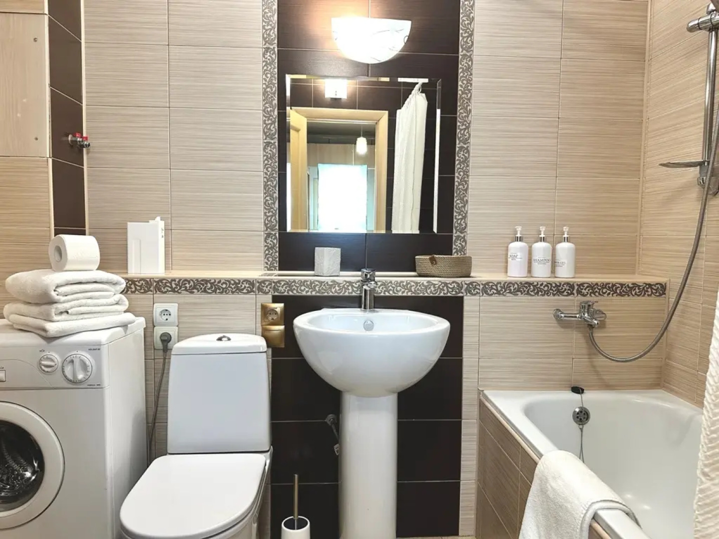 Квартира на улице Невзоровых 64к1