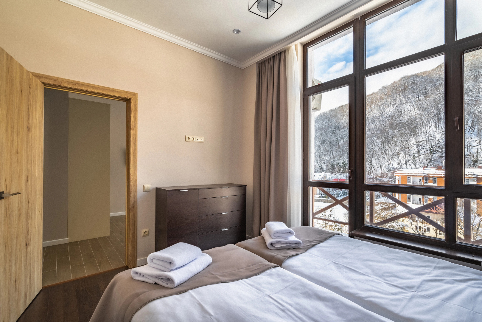 Отель «LaMont»