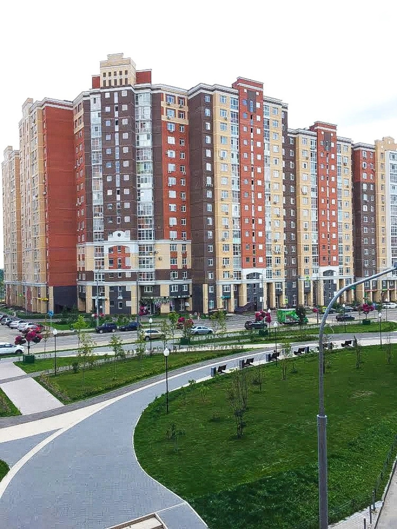 Двухкомнатные Апартаменты Люкс возле Липового Парка